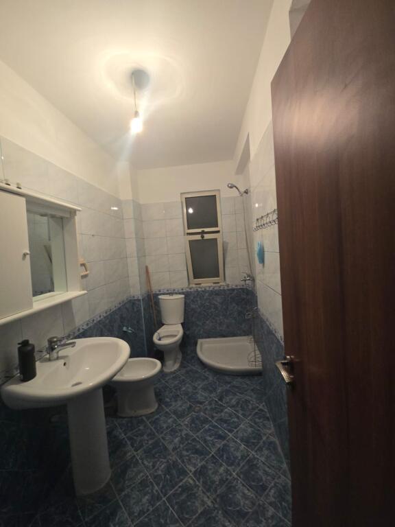 JEPET ME QERA APARTAMENT 2+1TEK VALA PARK DURRES