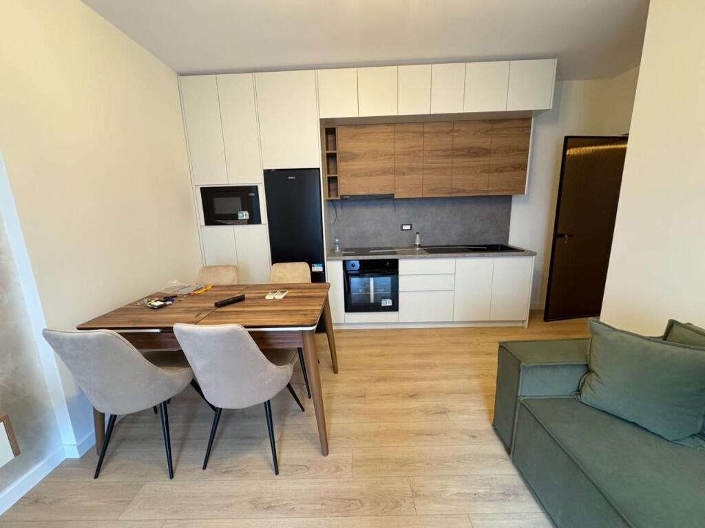 Jepet apartament me qera 2+1