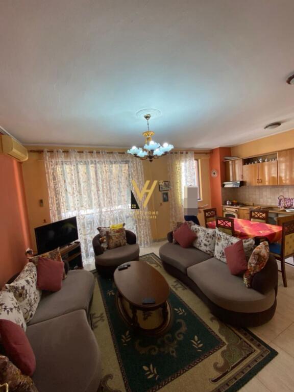 JEPET APARTAMENT 2+1+BLK ME QIRA TE KOMUNA E PARISIT 60.000 LEKE