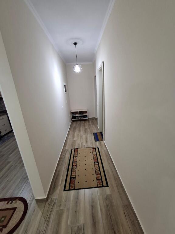 Jepet apartament me qera 1+1