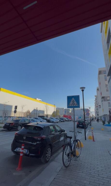 Shitet apartament 2+1+2, Univers City