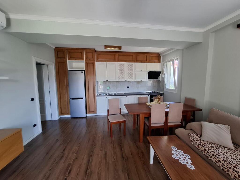 shtepi private me qera 2+1