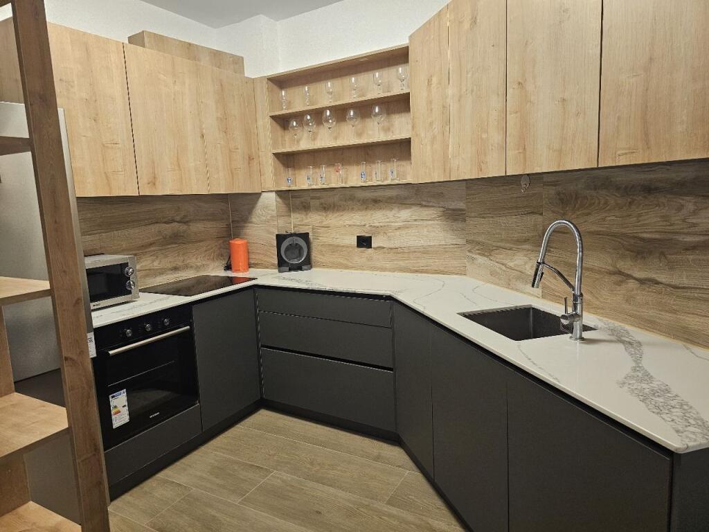 Jepet apartament me qera 2+1