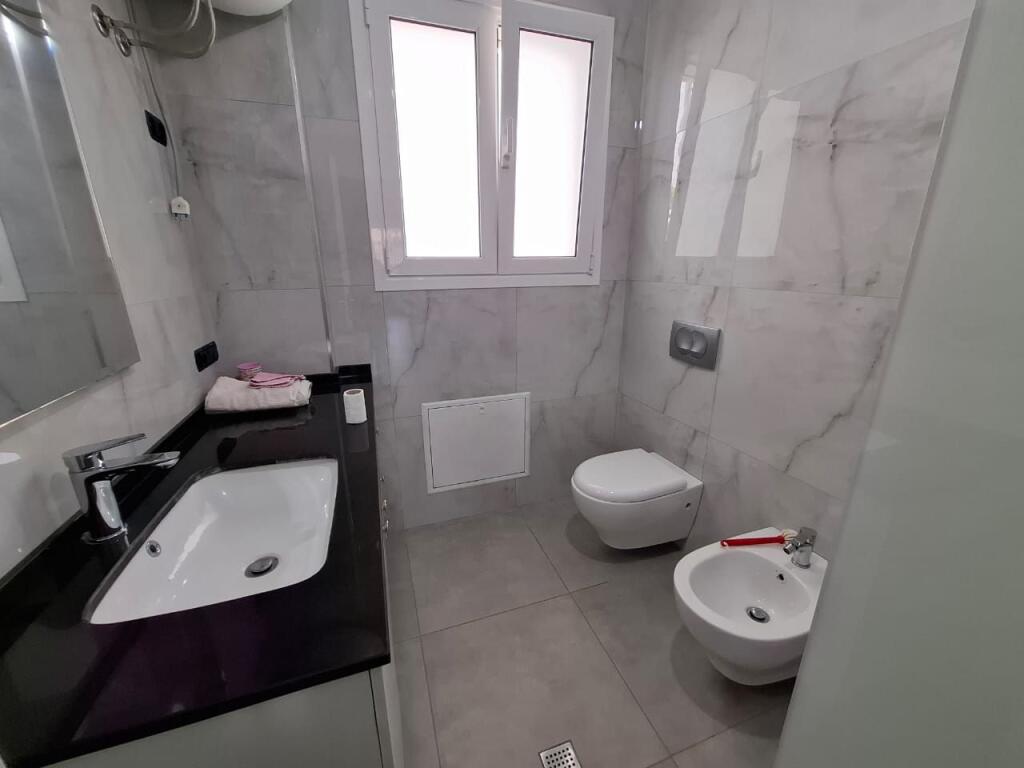 shtepi private me qera 2+1