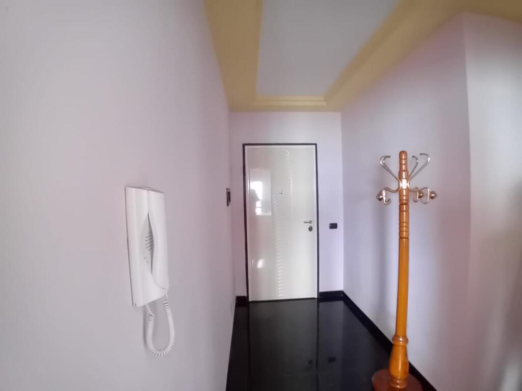 Jepet apartament me qera 1+1