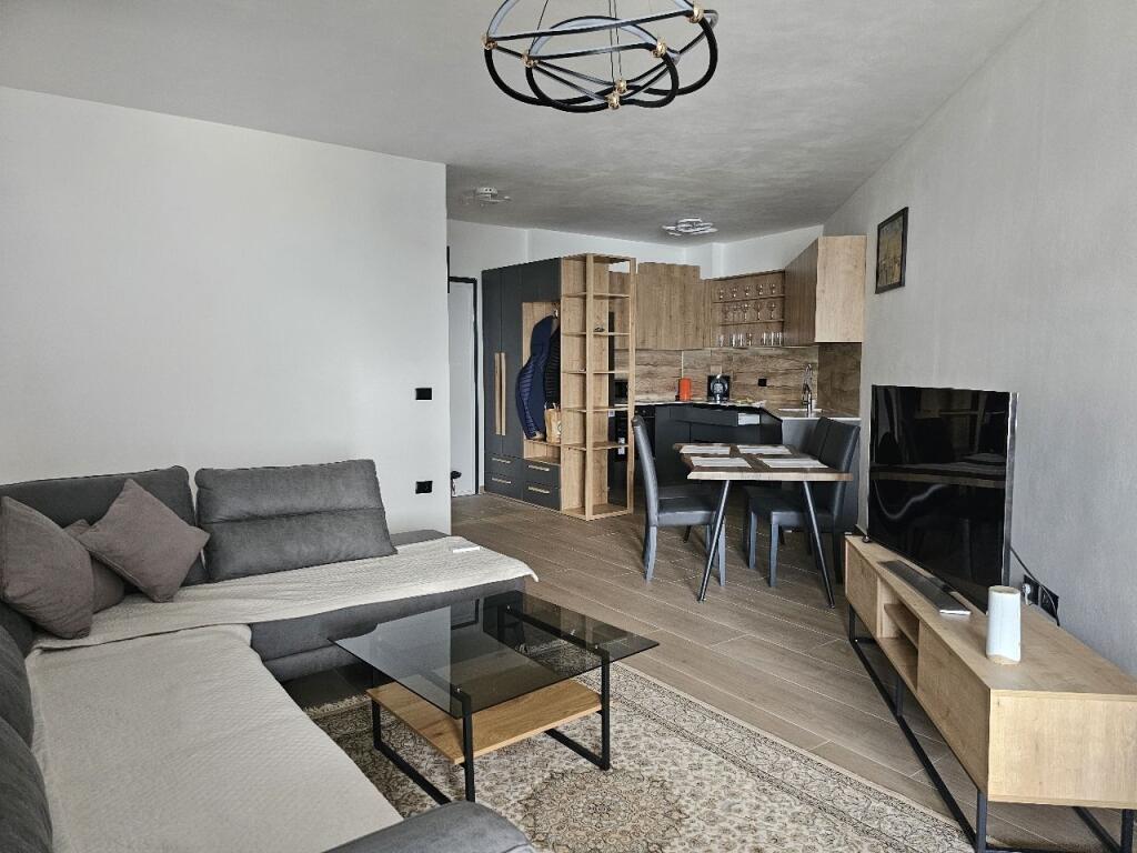 Jepet apartament me qera 2+1