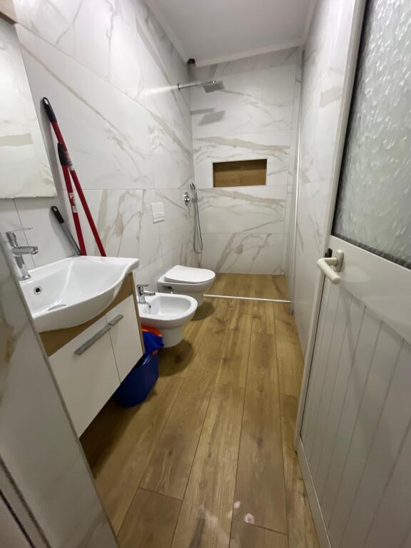 ✨Jepet me Qira Apartament 2+1 | 📍Stacioni Trenit | 💶KUSHT PARAPAGIM NJE VIT