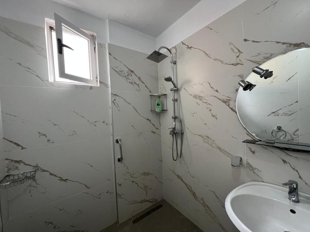 Apartament 1+1 me Qira te Pazari i Ri