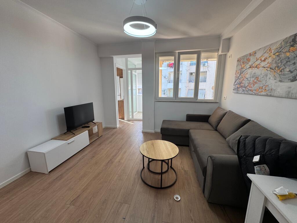 Apartament 1+1 me qira ne Don Bosko tek Viva Market