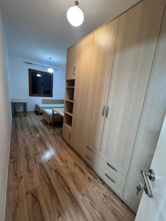 3+1,i mobiluar ne sauk te ri,cmimi 550 euro