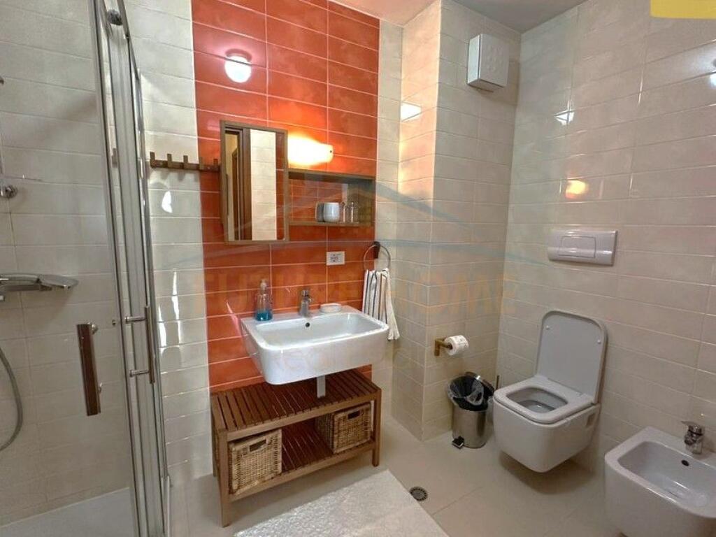 Rent, Apartment 2+1+2+2 Parking Spaces, Myslym Syri, Tirana.