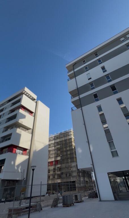 Shitet apartament 2+1+2, Univers City