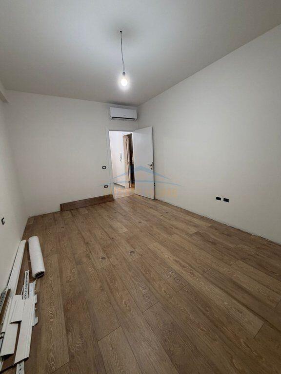 Apartment 1+1 For Rent in the Municipality of Paris, Tirana