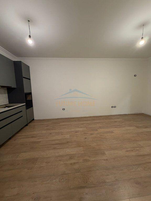 Appartamento 1+1 In Affitto nel Comune di Parigi, Tirana