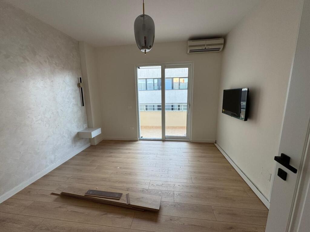 Jepet apartament me qera 2+1