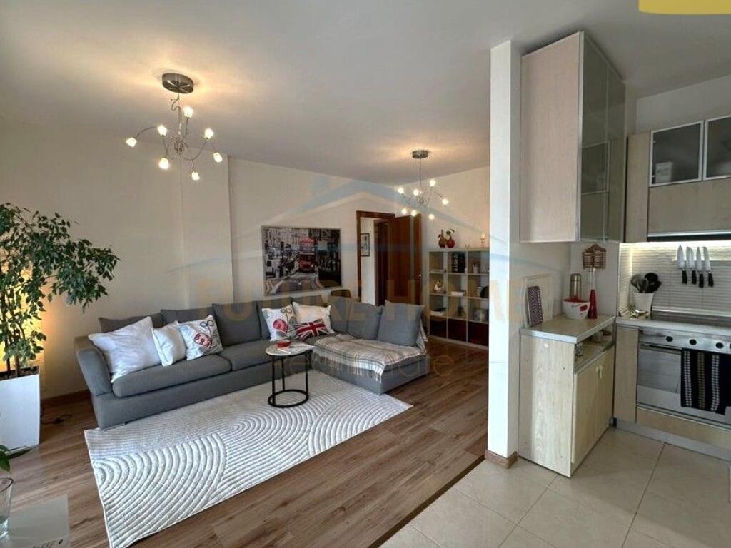 Rent, Apartment 2+1+2+2 Parking Spaces, Myslym Syri, Tirana.