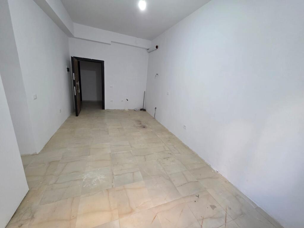 Kodra Diellit Shitet Apartament 1+1