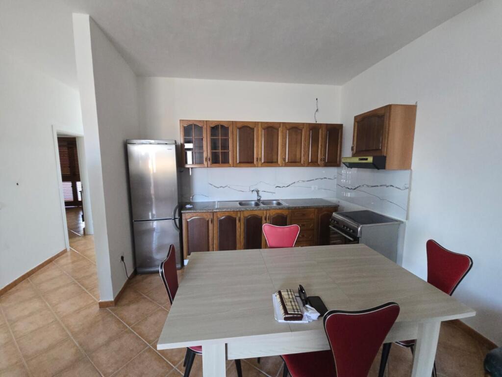 JEPET ME QERA APARTAMENT 3+1 AFER FABRIKES SE MAKARONAVE DURRES