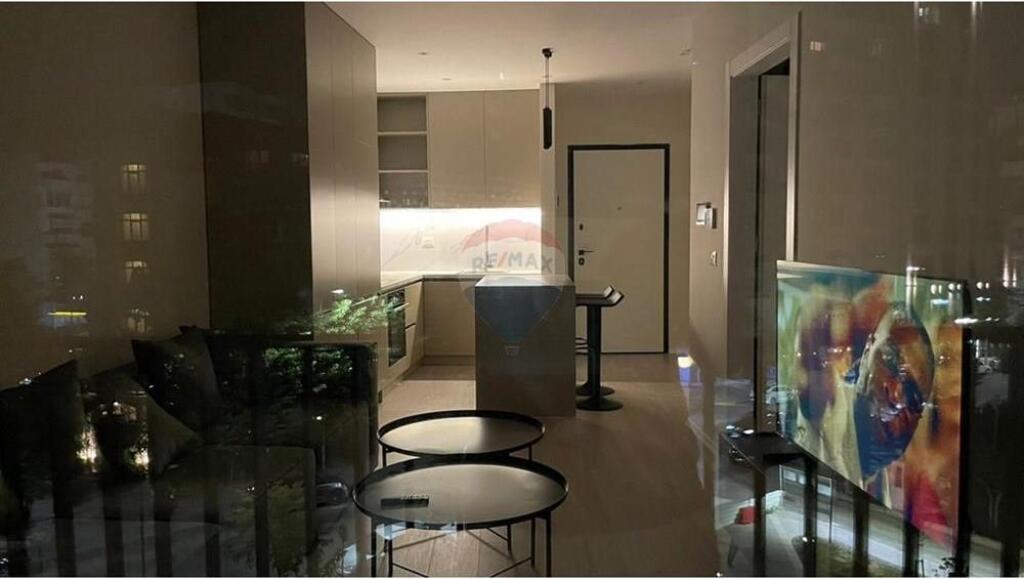 Apartament 1+1 per qira, Rr Kosovareve, Lake View