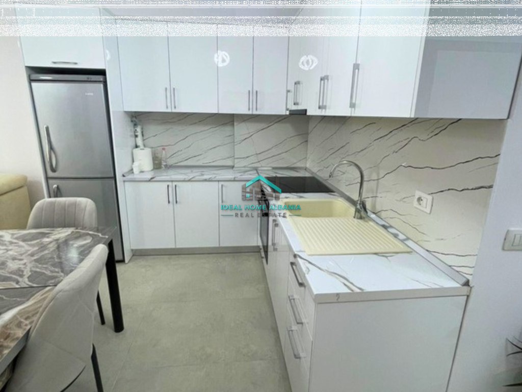 Apartament me Qera 1+1 Centrale, Vlore.