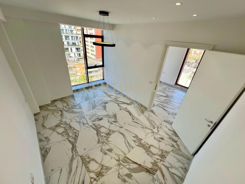 VENDIAMO – Super Appartamento 1+1 in Via Kavaja | Ideale per Residenza &amp; Business