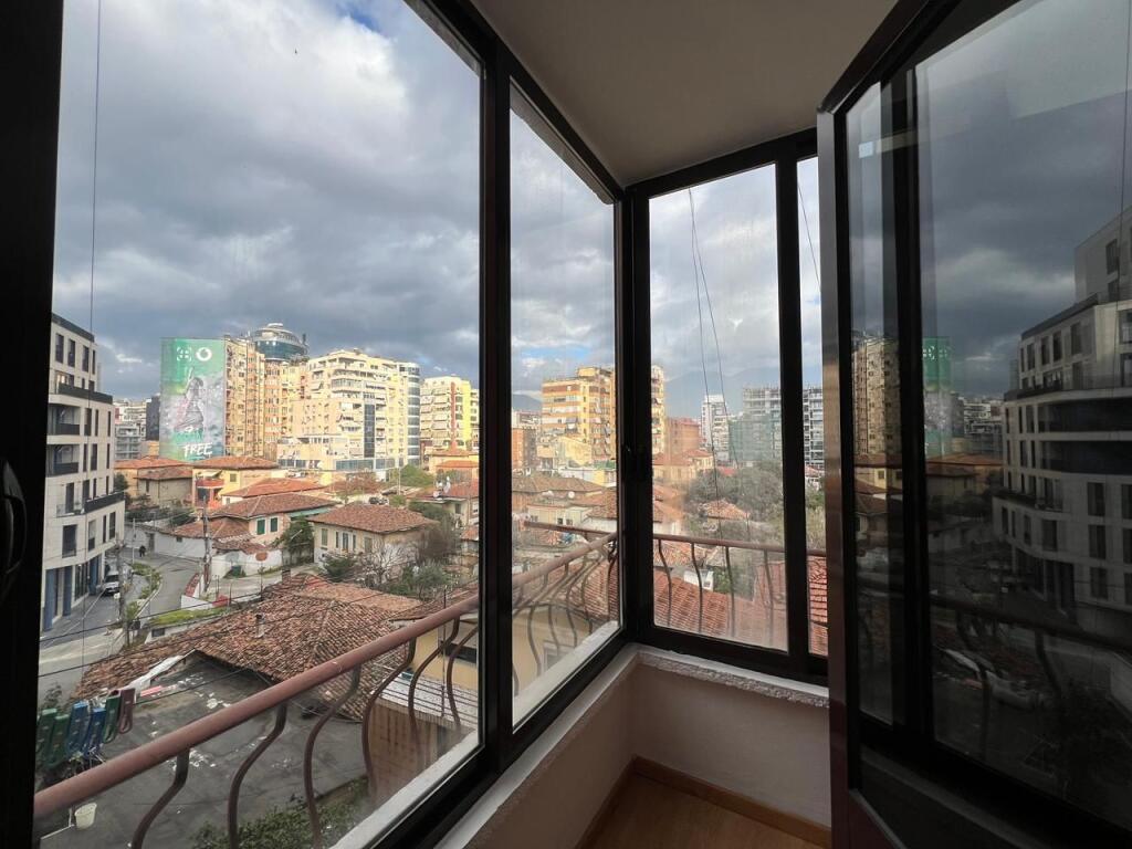 Apartament 1+1 me Qira te Pazari i Ri