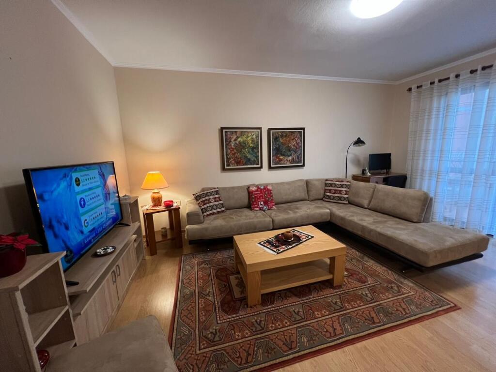 Apartament 1+1 me Qira te Pazari i Ri