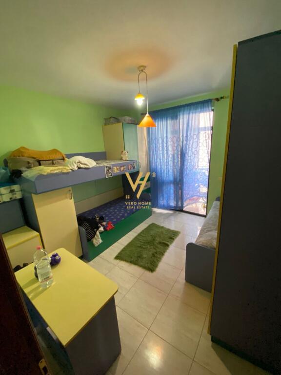 JEPET APARTAMENT 2+1+BLK ME QIRA TE KOMUNA E PARISIT 60.000 LEKE