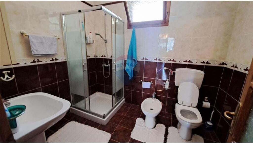 Vilë Dy-Katëshe për Shitje, Kaninë, Vlorë