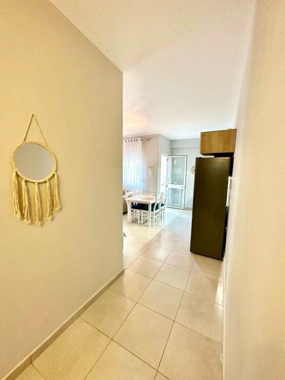 Shitet Apartament 1+1