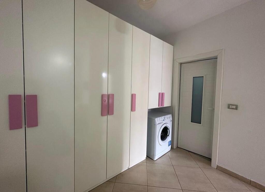 Super ap 1+1 vicino al giardino botanico (la moschea)