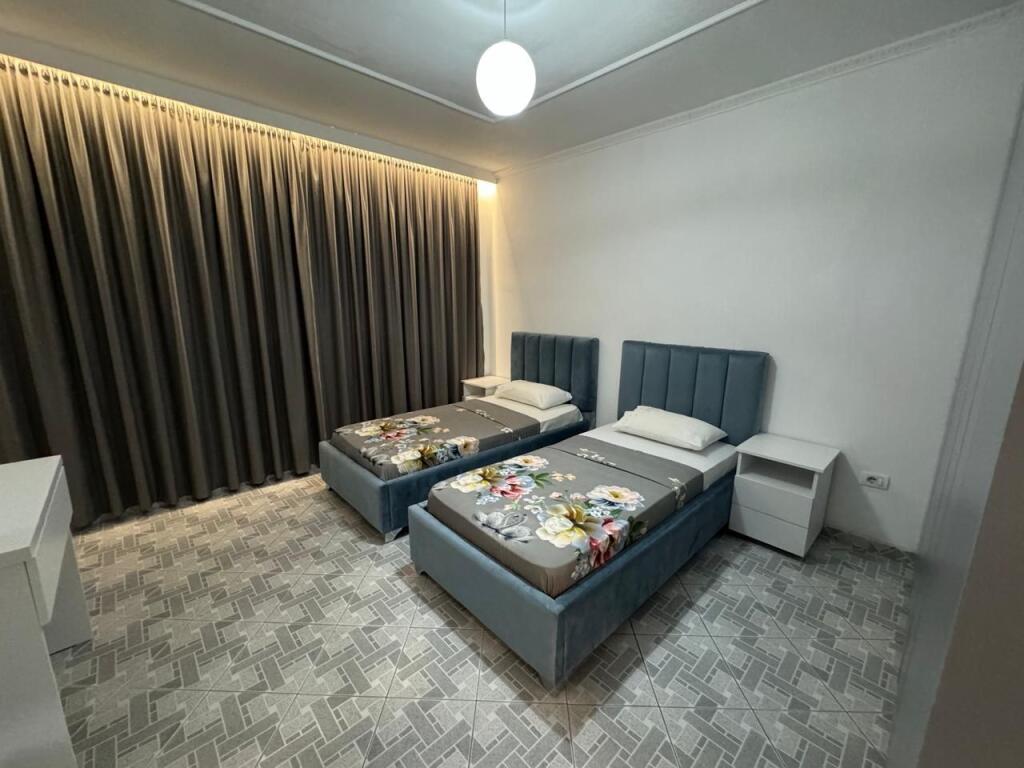 jepet me qera vile ne shkallnure cmimi 500 euro