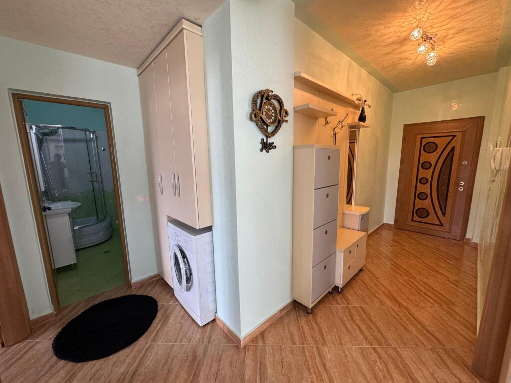 Jepet apartament me qera 2+1 me pamje deti lagja 13 durres