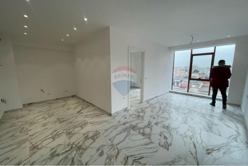 Super Apartament per shitje te Rruga e Kavajes