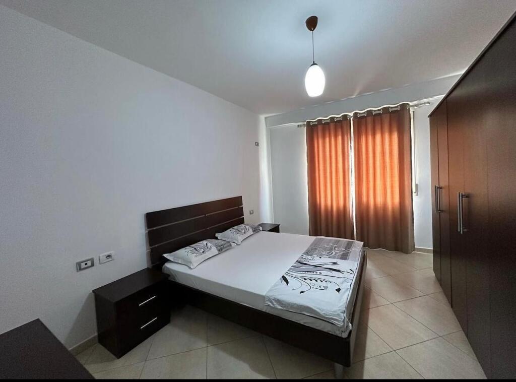 Super ap 1+1 vicino al giardino botanico (la moschea)