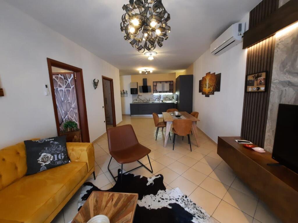 Jepet apartament me qera 2+1 LAGJA 13 DURRES