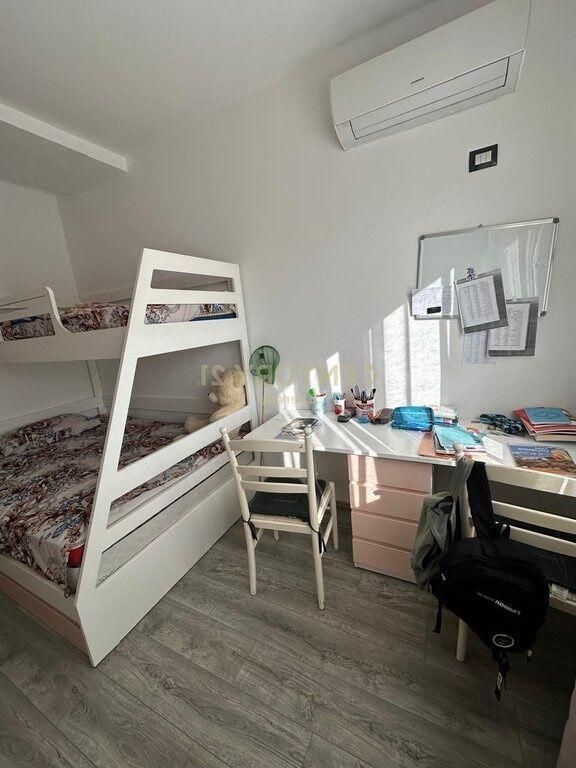 WE SELL APARTMENT 2+1 BRRYLI !