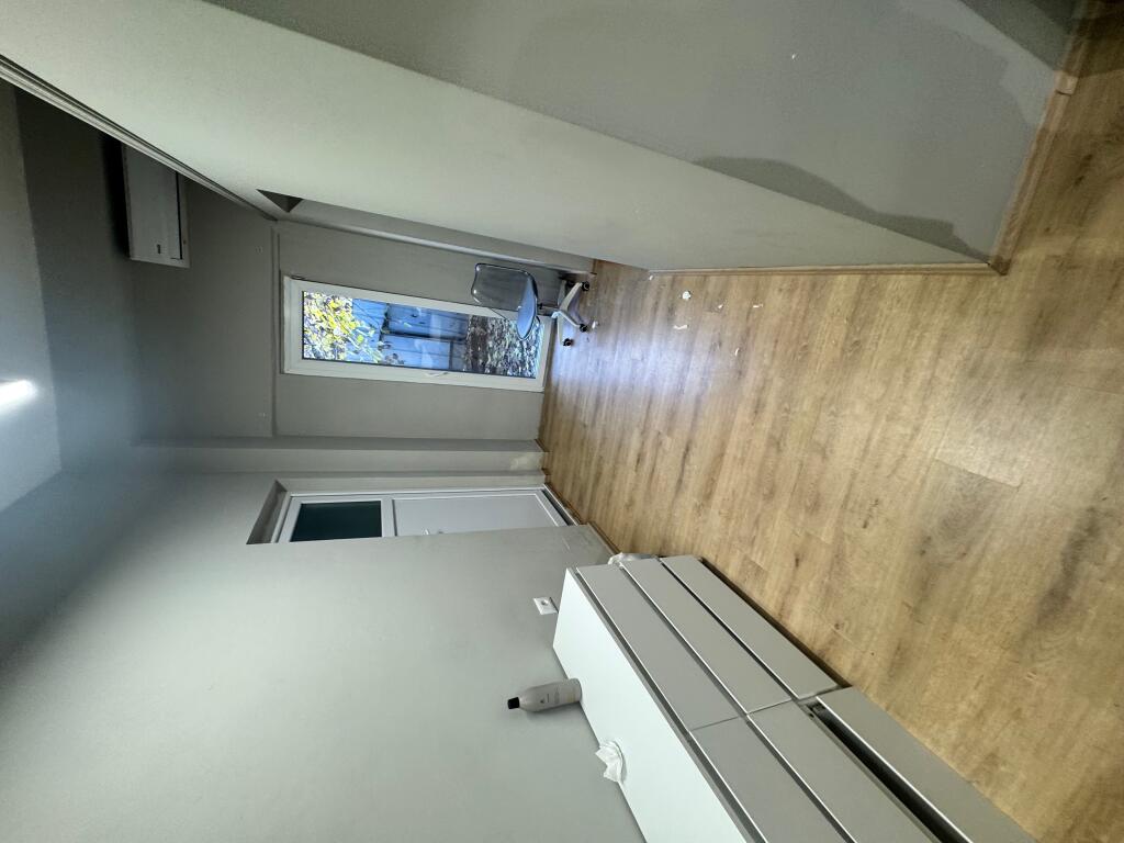 🏢 Locale Commerciale in Affitto 50 m2– Selvia