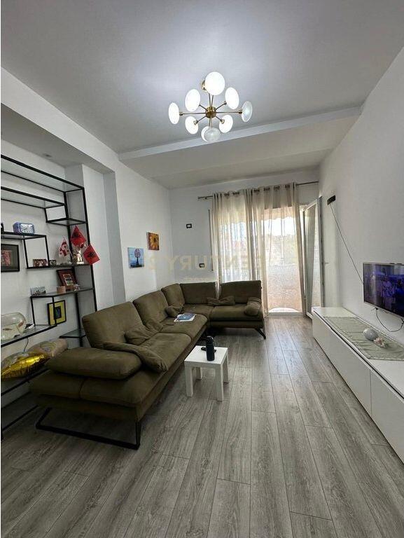 WE SELL APARTMENT 2+1 BRRYLI !