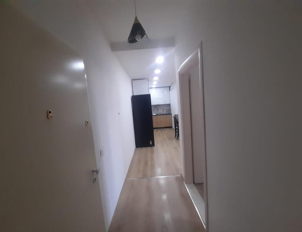 Jepet apartament me qera 3+1+2