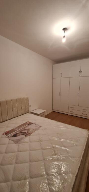 Apartament 2+1 me qera, Univers City