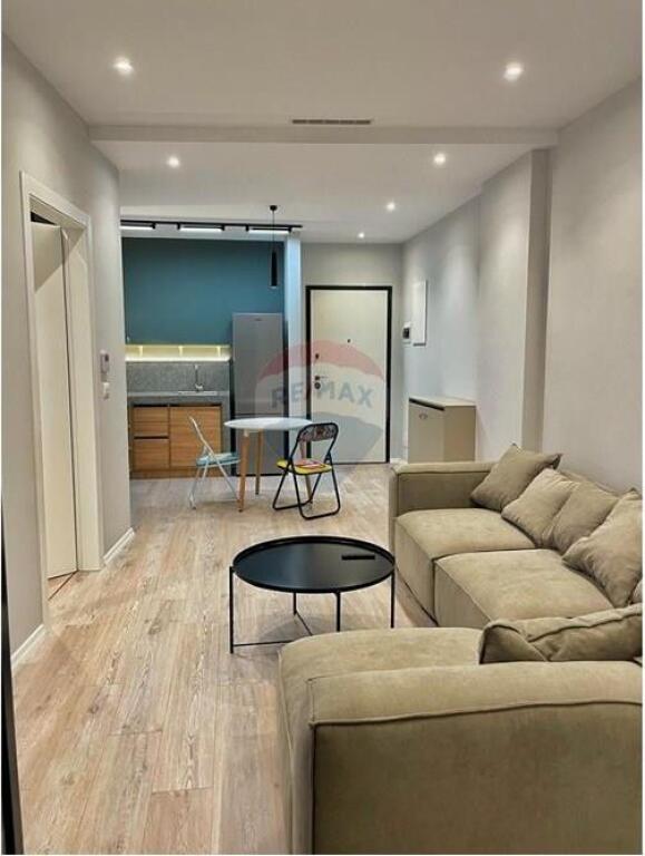 Ofrohet per qira apartament 1+1 te rruga e Kosovareve, Lake View