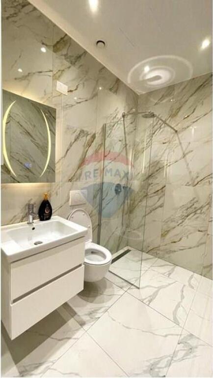 Ofrohet per qira apartament 1+1 te rruga e Kosovareve, Lake View