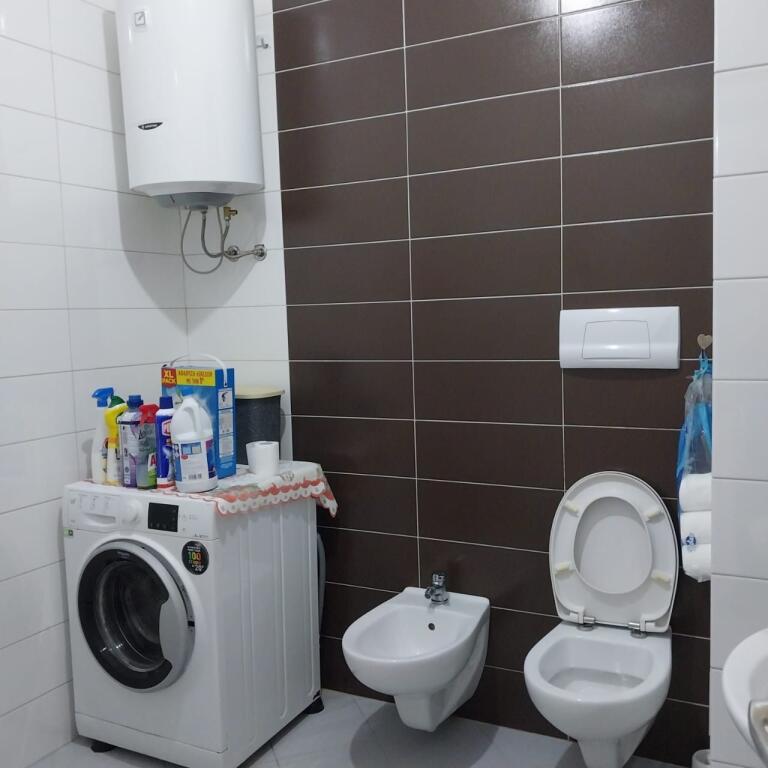 Në Fresk jepet me qira apartament 2+1 i mobiluar