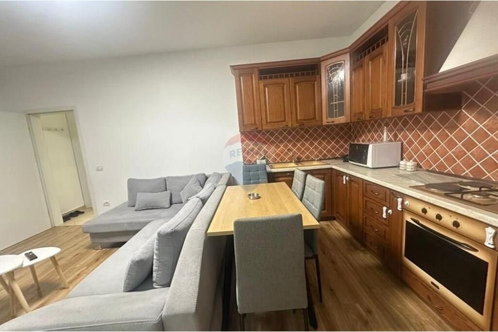 Apartament me qera 2+1 te rruga e Kavajes