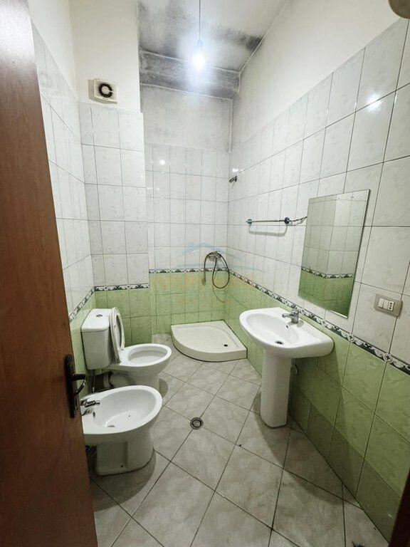 In vendita, Appartamento 1+1, Fresk, Tirana.