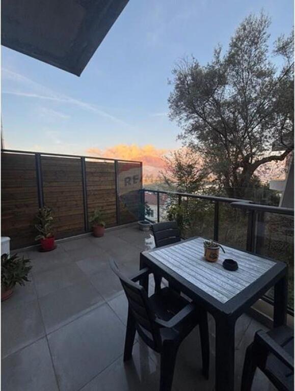 Apartament me qeta 1+1 te kopshti Botanik