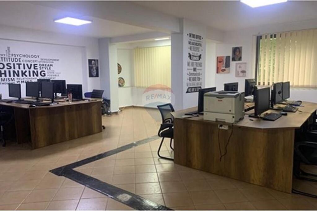 Zyre me qera te Ish Parku