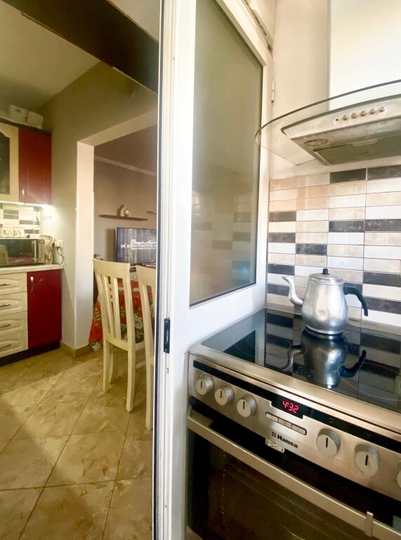 In vendita 1+1, ALLIAS, completamente arredato, 92.000.000 ALL