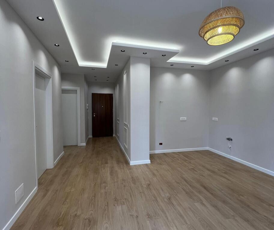 Apartment 2+1 for sale in Golem